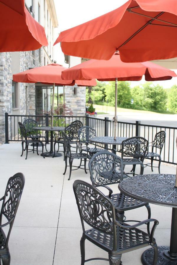 Sleep Inn & Suites Belmont - St. Clairsville Exterior foto